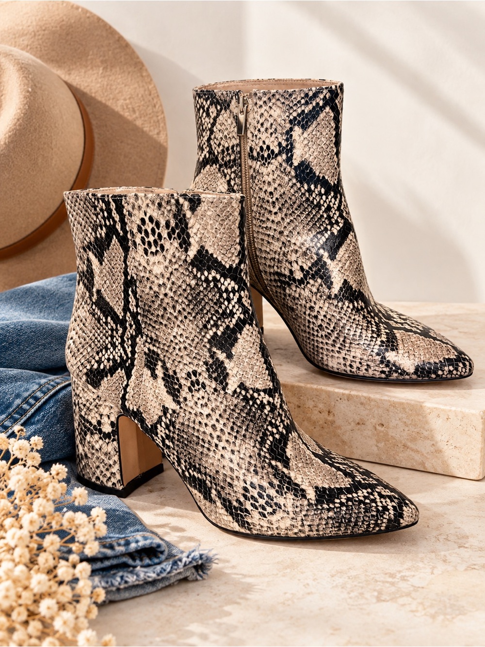 SAM EDELMAN HILTY SNAKESKIN LEATHER SIDE ZIP HEELED BOOTIE SIZE 7 EUC